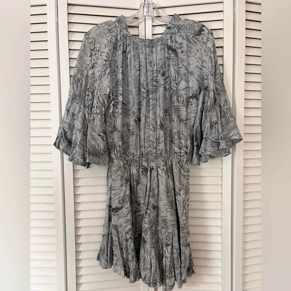 Gray Ruffled Romper - Picture 4 of 5